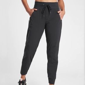 Athlete Black Trekkie Pants Size 6